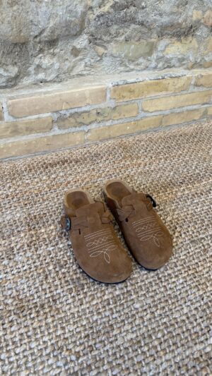 Taji Shoes Sabot Tex Roble Suede